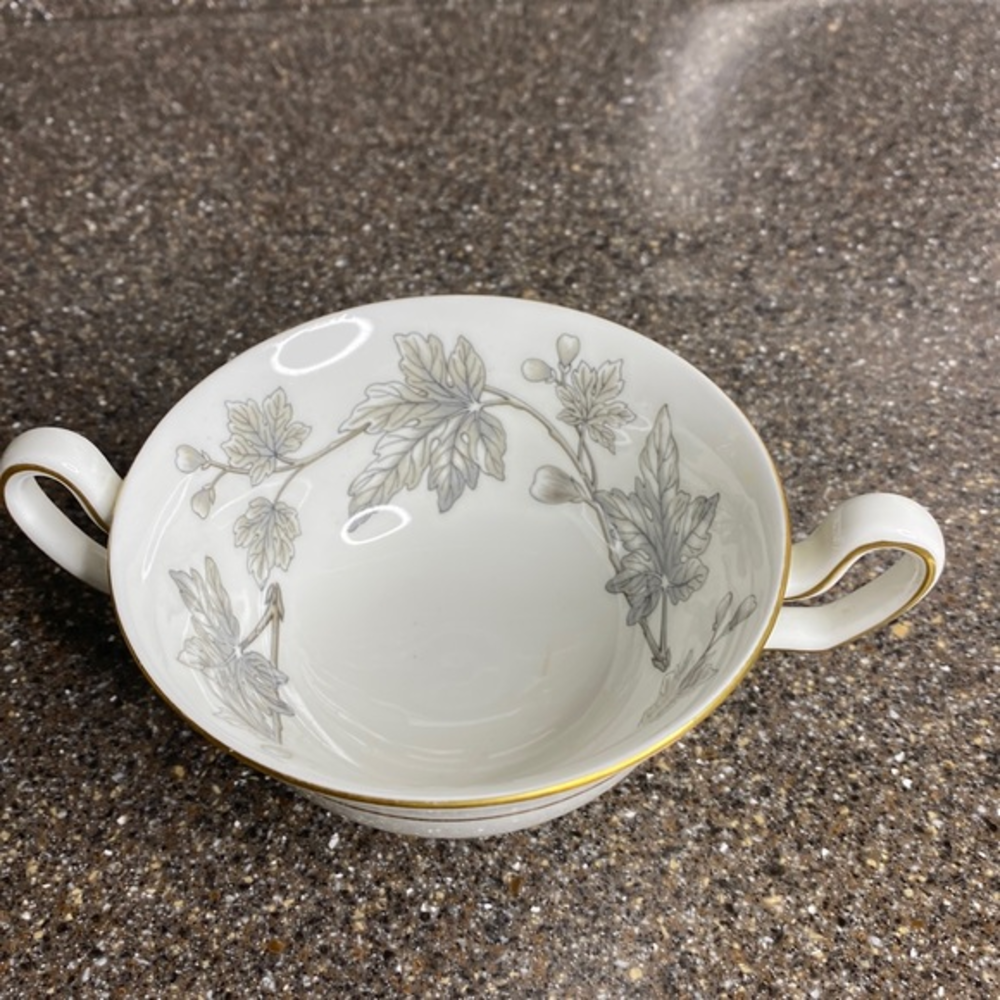 Wedgwood Bone China Made in England Ashford Cream‎ Soup